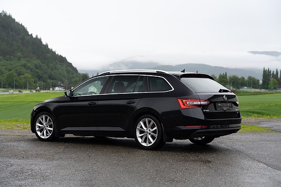 Skoda Superb 6 of 23