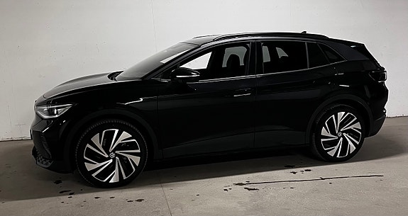 Volkswagen ID.4 3 of 5
