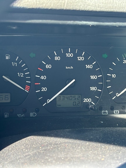 Volkswagen Caravelle 5 of 15