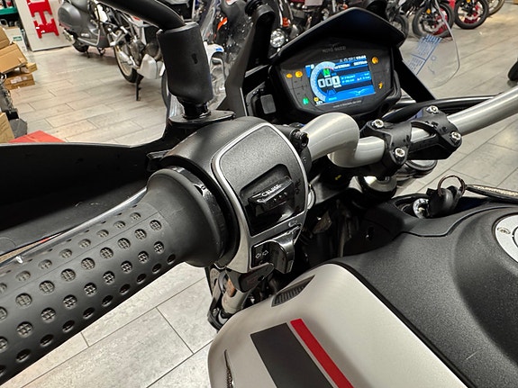 Moto Guzzi V85 Travel SOLGT men vi har nye !! 2026 3x vesker / V.H 14 of 19