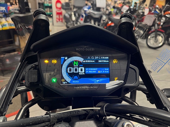 Moto Guzzi V85 Travel SOLGT men vi har nye !! 2026 3x vesker / V.H 13 of 19