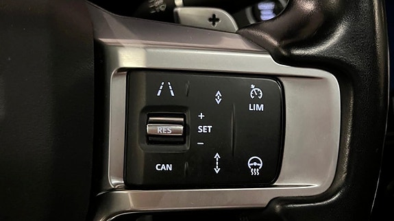 Land Rover Discovery 13 of 30