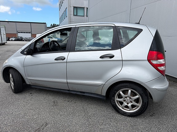 Mercedes-Benz A150 3 of 20