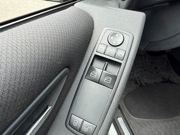 Mercedes-Benz A150 10 of 20