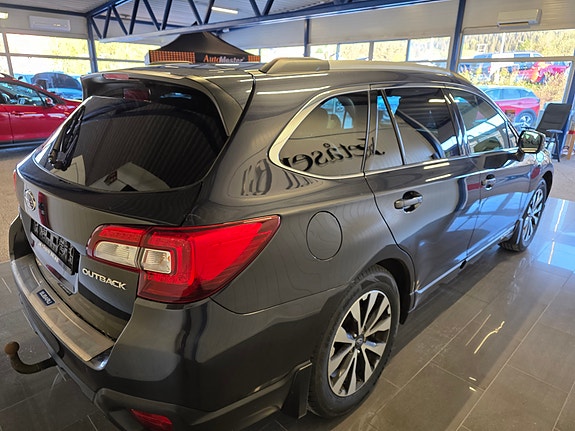 Subaru Outback 5 of 30