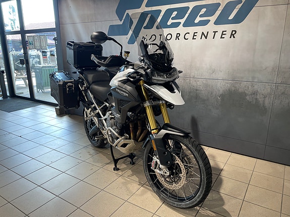 Triumph Tiger 1200 Rally 2 of 5