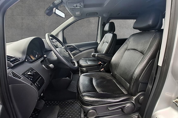 Mercedes-Benz Vito 113 14 of 24