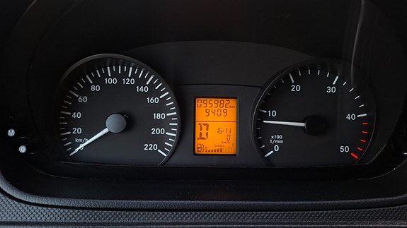 Mercedes-Benz Vito 113 17 of 24