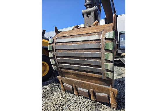Volvo EC380EL 3 of 5