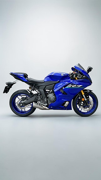 Yamaha R7 2 of 5