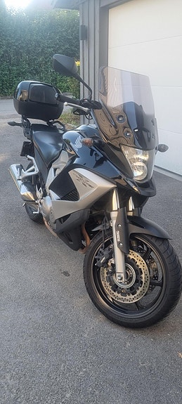 Honda VFR 800 X Crossrunner 9 of 11