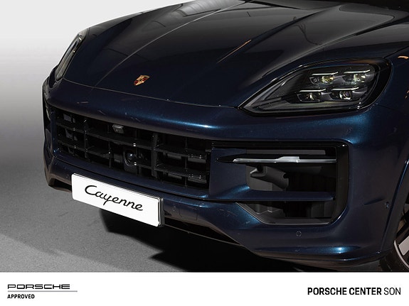 Porsche Cayenne 9 of 30