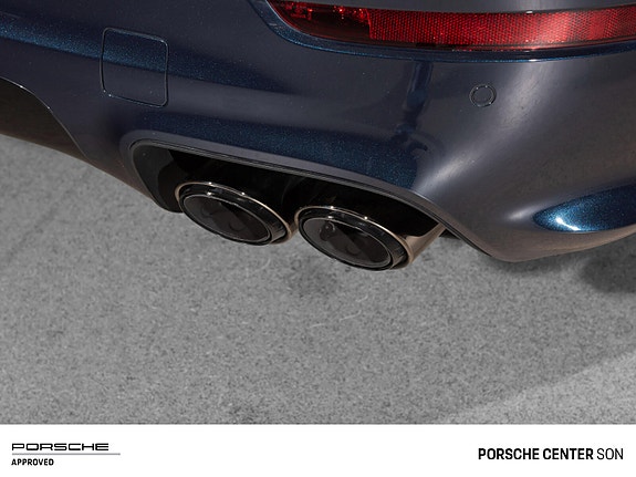 Porsche Cayenne 14 of 30
