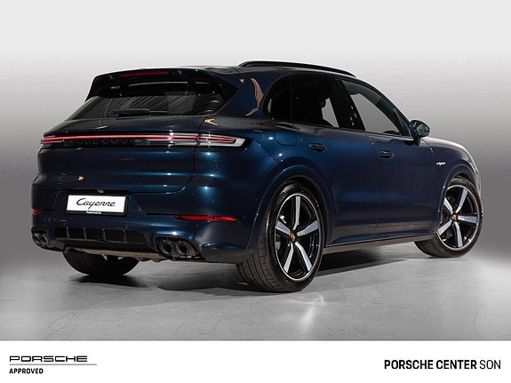 Porsche Cayenne 3 of 30