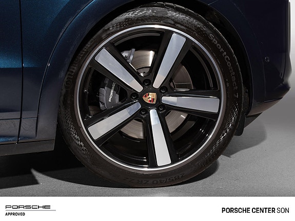 Porsche Cayenne 18 of 30