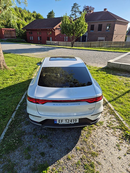 BYD Han 3 of 5