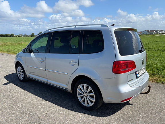 Volkswagen Touran 5 of 5