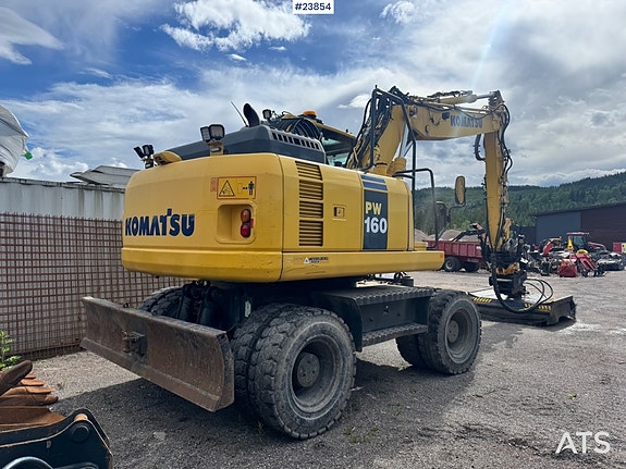 Komatsu PW160-8 Hjulgraver m/ Rototilt og Pusseskuffe. 3 of 5