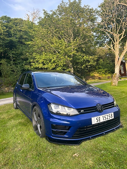 Volkswagen Golf VII 8 of 28