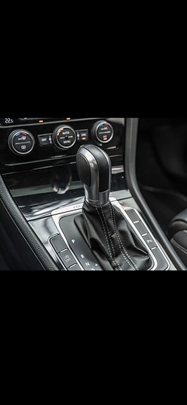 Volkswagen Golf VII 18 of 28