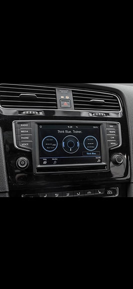 Volkswagen Golf VII 19 of 28