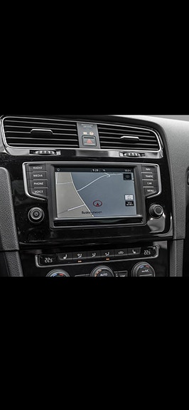 Volkswagen Golf VII 23 of 28