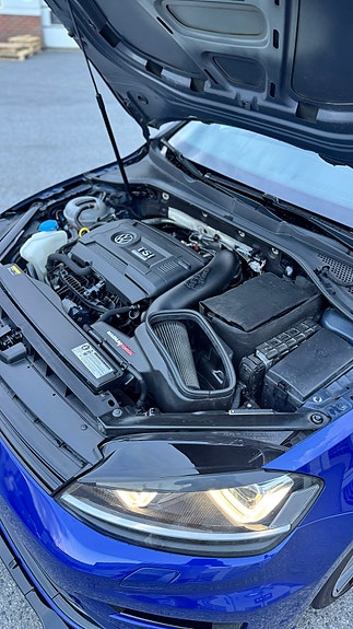 Volkswagen Golf VII 13 of 28