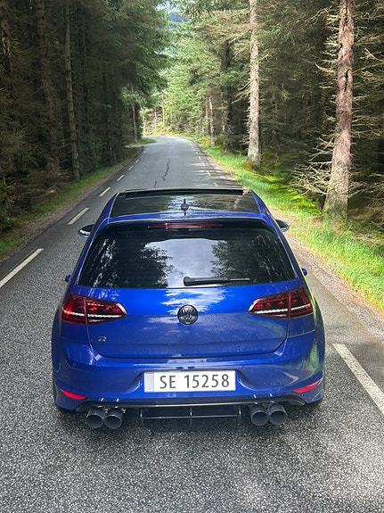 Volkswagen Golf VII 2 of 5