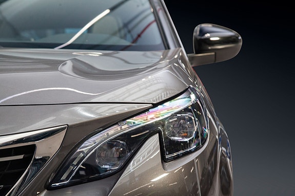 Peugeot 3008 4 of 5