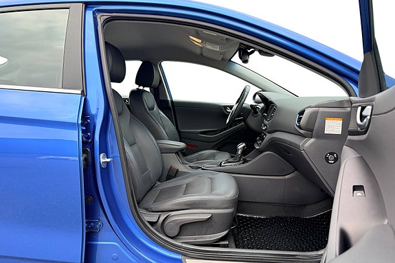 Hyundai IONIQ 12 of 30