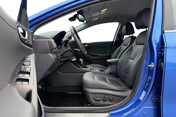 Hyundai IONIQ 13 of 30