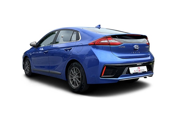 Hyundai IONIQ 3 of 30