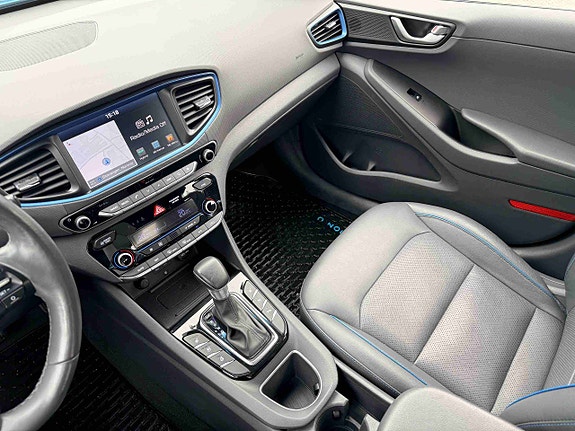 Hyundai IONIQ 17 of 30