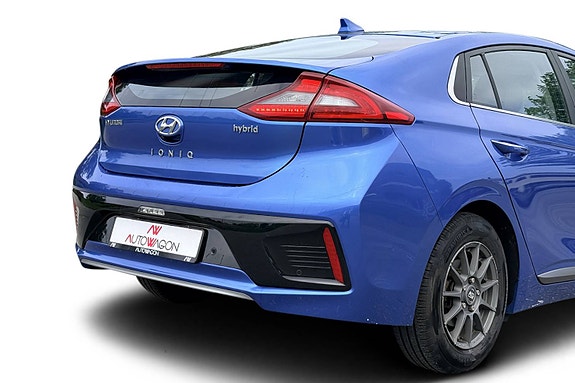Hyundai IONIQ 10 of 30