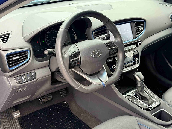 Hyundai IONIQ 16 of 30