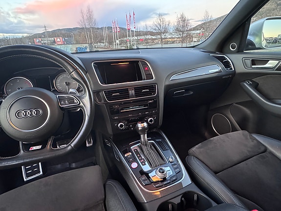 Audi SQ5 14 of 30