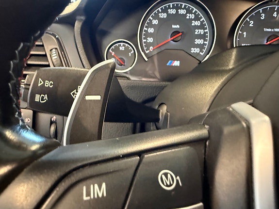 BMW M4 20 of 30