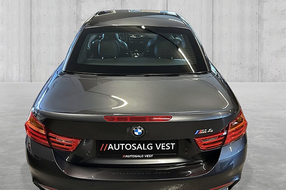 BMW M4 7 of 30