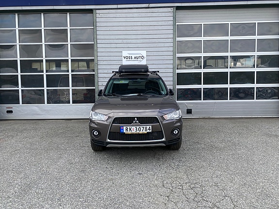 Mitsubishi Outlander 3 of 12