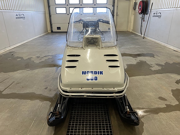 Ski-doo Nordic 600, El.start + Snor. Gir høy-lav-revers. 60cm bredt belte, Pen Veteran 2 of 5