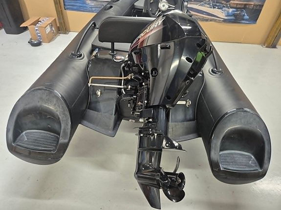 Grand 340 Golden Line RIB 4 of 5