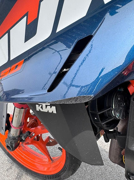 KTM 390 Duke 3 of 5