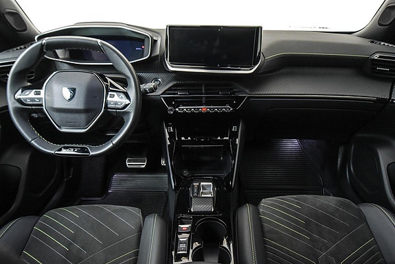 Peugeot e-2008 23 of 24
