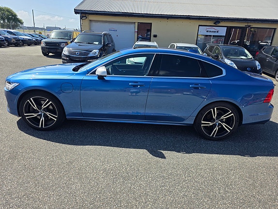 Volvo S90 4 of 5