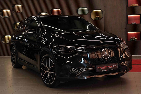 Mercedes-Benz EQE SUV 3 of 5