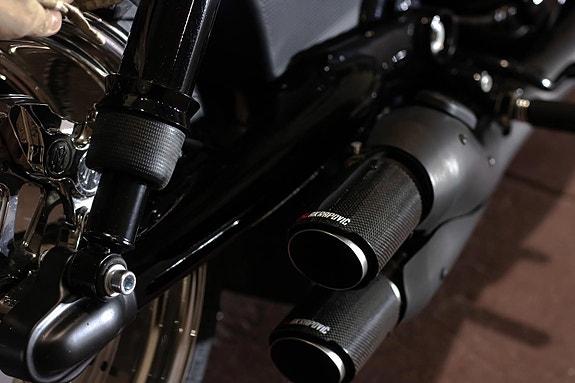 Harley-Davidson VRSCDX Bad Boy Street Rod 12 of 14