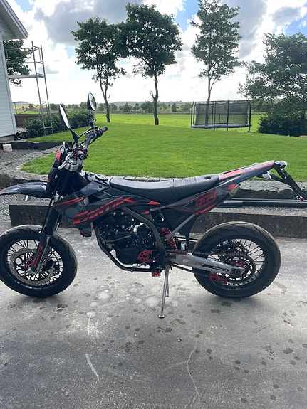Fantic XMF 125 9 of 17