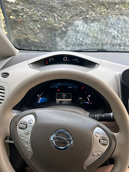Nissan Leaf 11 of 13