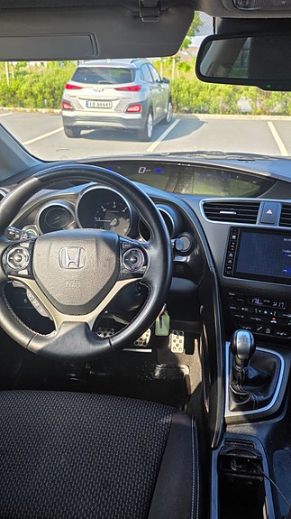 Honda Civic 8 of 21