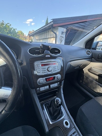 Ford Focus 6 of 12